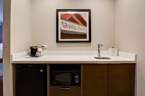 Imagen de la habitación del Hotel Hampton Inn & Suites By Hilton Grande Prairie. Foto 8