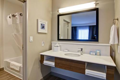 Imagen de la habitación del Hotel Hampton Inn & Suites By Hilton Grande Prairie. Foto 10