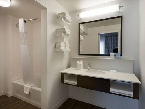 Imagen de la habitación del Hotel Hampton Inn & Suites Charlotte/pineville. Foto 3