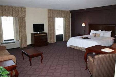 Imagen de la habitación del Hotel Hampton Inn & Suites Chesapeake-battlefield Boulev. Foto 2