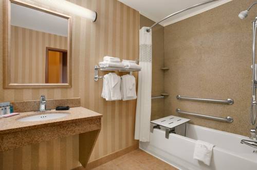 Imagen de la habitación del Hotel Hampton Inn & Suites Detroit Sterling Heights. Foto 4
