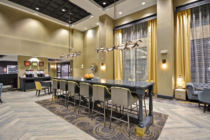 Imagen de los interiores del Hotel Hampton Inn & Suites Detroit/warren. Foto 17
