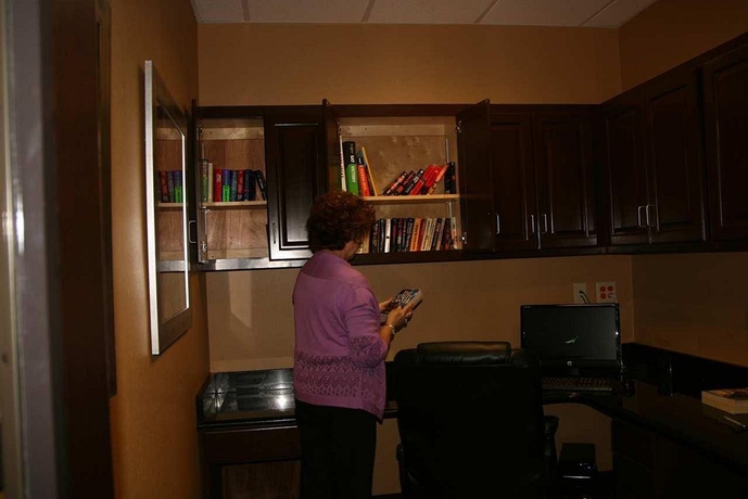 Imagen de los interiores del Hotel Hampton Inn & Suites Jacksonville Beach Boulevard/Mayo Clinic. Foto 3