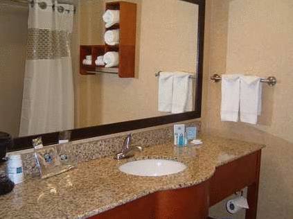 Imagen de la habitación del Hotel Hampton Inn & Suites Kansas City-merriam. Foto 6