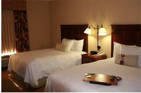 Imagen de la habitación del Hotel Hampton Inn & Suites Largo. Foto 6
