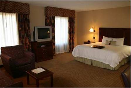 Imagen de la habitación del Hotel Hampton Inn & Suites Largo. Foto 7