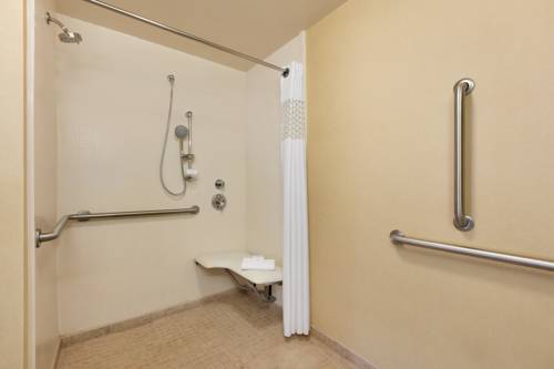 Imagen de la habitación del Hotel Hampton Inn & Suites Mahwah. Foto 5