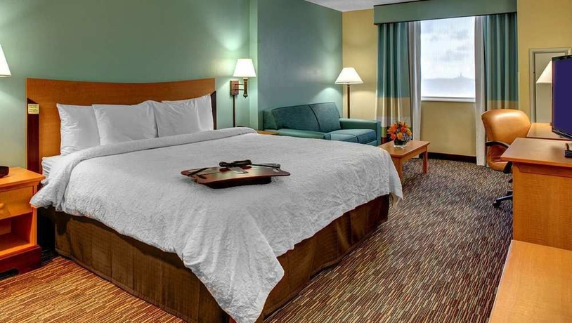 Imagen de la habitación del Hotel Hampton Inn & Suites Miami Airport South Blue. Foto 7