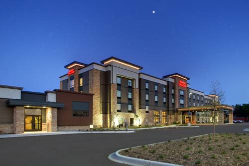 Imagen de la habitación del Hotel Hampton Inn & Suites Milwaukee West. Foto 4