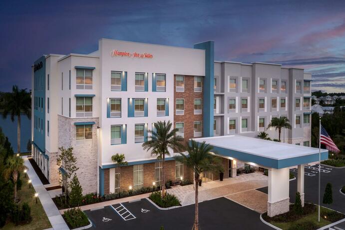 Imagen general del Hotel Hampton Inn & Suites Naples South. Foto 40