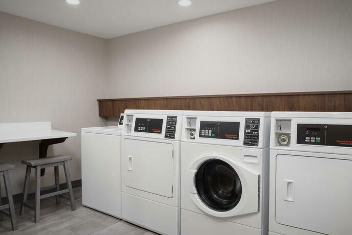 Imagen general del Hotel Hampton Inn & Suites Naples South. Foto 61