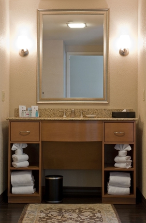 Imagen de la habitación del Hotel Hampton Inn & Suites Nashville-Vanderbilt-Elliston Place. Foto 9