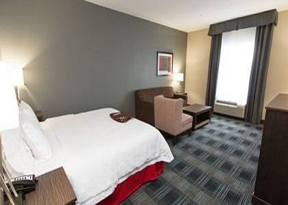 Imagen de la habitación del Hotel Hampton Inn & Suites Oklahoma City Airport. Foto 9