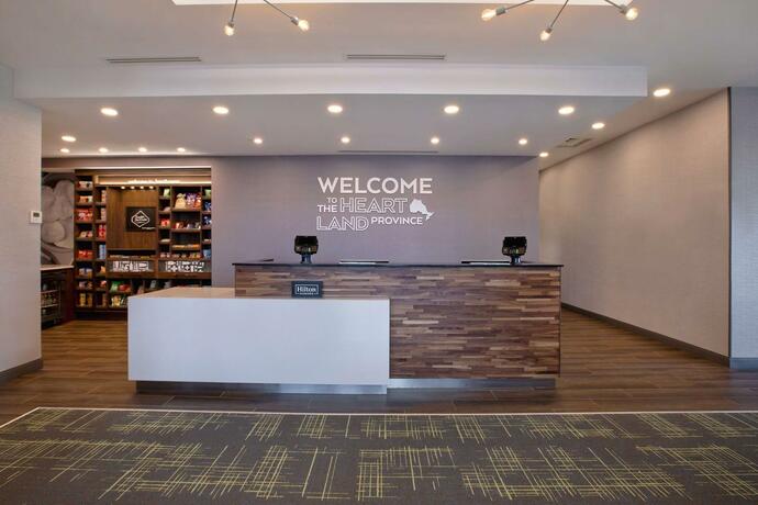 Imagen general del Hotel Hampton Inn & Suites Ottawa West, Ontario, Canada. Foto 32