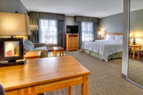 Imagen de la habitación del Hotel Hampton Inn & Suites Petoskey. Foto 6