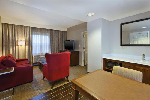 Imagen de la habitación del Hotel Hampton Inn & Suites Providence-Warwick Airport. Foto 6