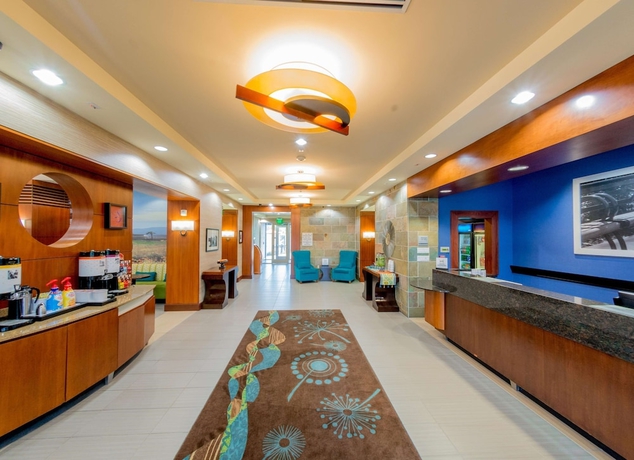 Imagen de los interiores del Hotel Hampton Inn & Suites Riverside/corona East. Foto 16