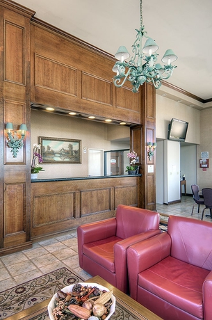 Imagen de los interiores del Hotel Hampton Inn & Suites San Mateo-San Francisco Airport. Foto 12