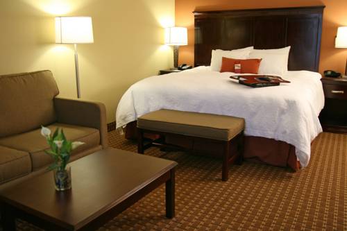 Imagen de la habitación del Hotel Hampton Inn & Suites Sevierville At Stadium Drive. Foto 5