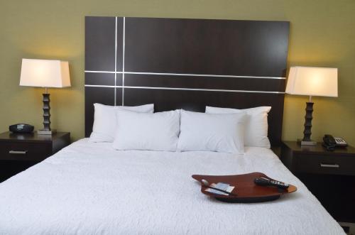 Imagen de la habitación del Hotel Hampton Inn & Suites Sharon. Foto 7