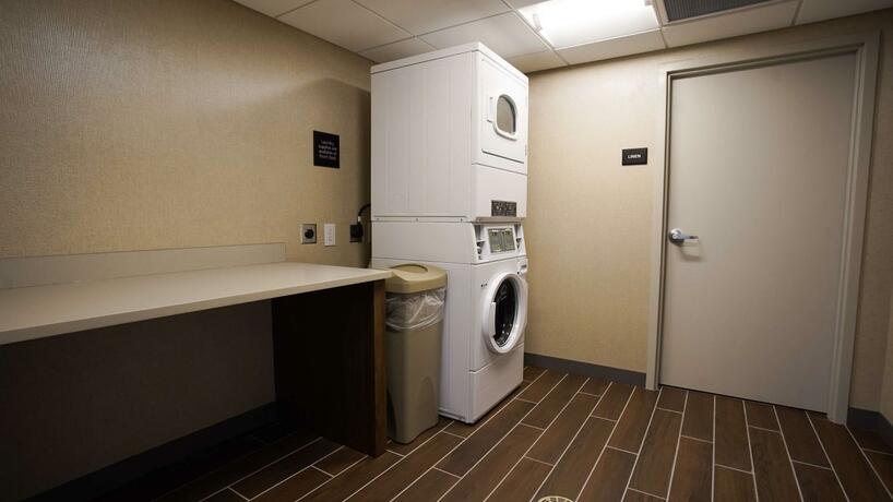 Imagen general del Hotel Hampton Inn & Suites St Clairsville, Oh. Foto 18