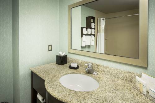 Imagen de la habitación del Hotel Hampton Inn & Suites Suisun City Waterfront. Foto 13