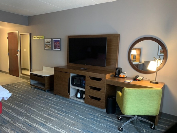 Imagen de la habitación del Hotel Hampton Inn & Suites Syracuse Dewitt. Foto 12