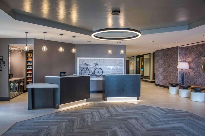 Imagen de los interiores del Hotel Hampton Inn & Suites Tallahassee Capitol-university. Foto 12