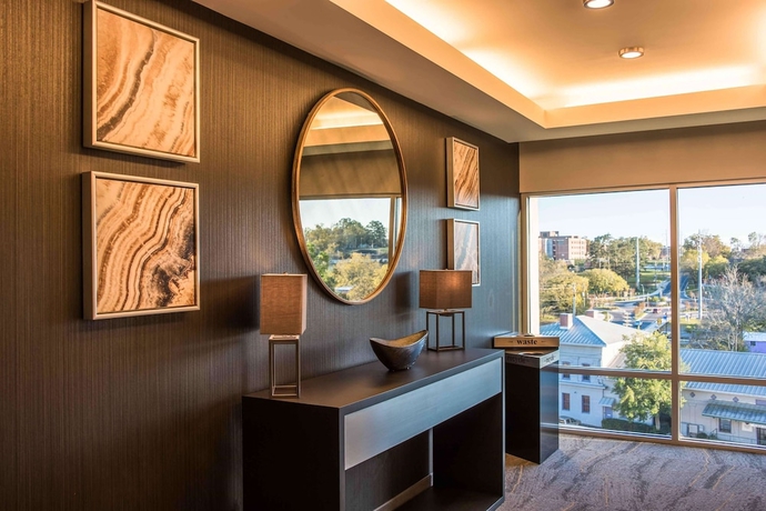 Imagen de los interiores del Hotel Hampton Inn & Suites Tallahassee Capitol-university. Foto 13