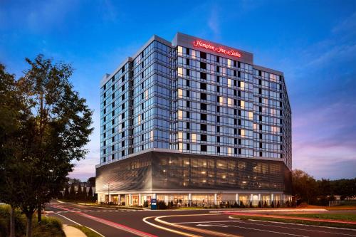 Imagen general del Hotel Hampton Inn & Suites Teaneck/glenpointe. Foto 1