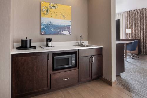 Imagen de la habitación del Hotel Hampton Inn & Suites Teaneck/glenpointe. Foto 7