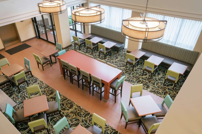 Imagen del bar/restaurante del Hotel Hampton Inn & Suites Valley Forge/oaks. Foto 2