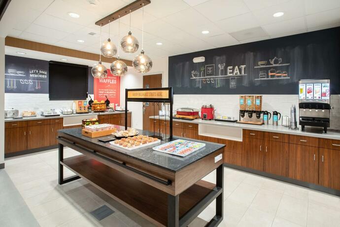 Imagen general del Hotel Hampton Inn & Suites Watsonville. Foto 23