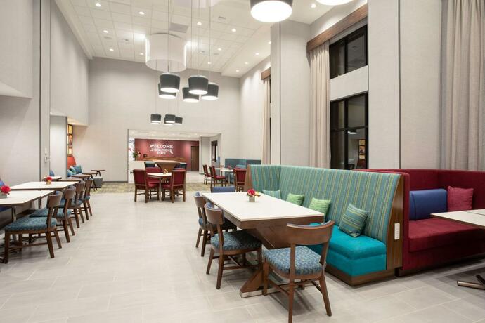 Imagen general del Hotel Hampton Inn & Suites Watsonville. Foto 26