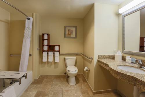 Imagen de la habitación del Hotel Hampton Inn & Suites West Haven. Foto 12