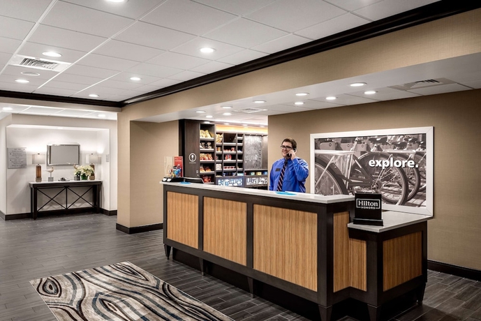 Imagen de los interiores del Hotel Hampton Inn & Suites West Melbourne-palm Bay Road. Foto 19