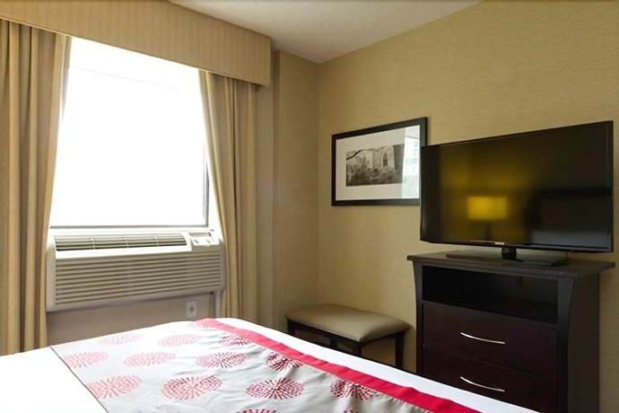 Imagen de la habitación del Hotel Hampton Inn & Suites by Hilton Toronto Downtown. Foto 6