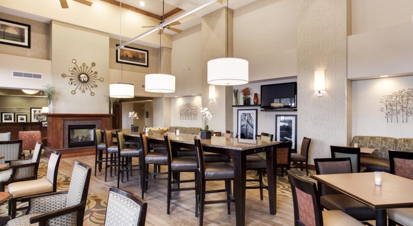 Imagen general del Hotel Hampton Inn and Suites Addison. Foto 6