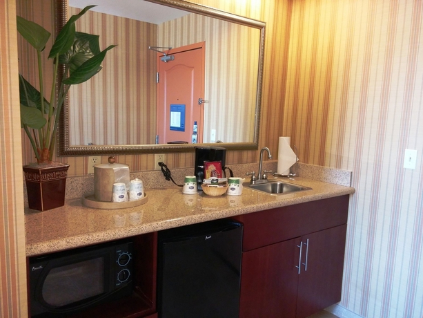 Imagen de la habitación del Hotel Hampton Inn and Suites Albuquerque-coors Road. Foto 10