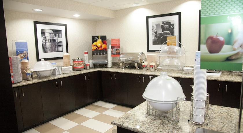 Imagen general del Hotel Hampton Inn and Suites Alpharetta. Foto 4