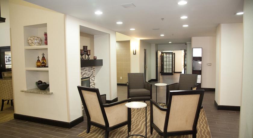 Imagen general del Hotel Hampton Inn and Suites Alpharetta. Foto 14