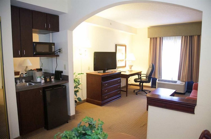 Imagen de los interiores del Hotel Hampton Inn and Suites Alpharetta Roswell. Foto 9