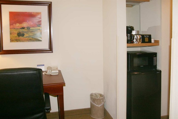 Imagen de la habitación del Hotel Hampton Inn and Suites Alpharetta Roswell. Foto 6