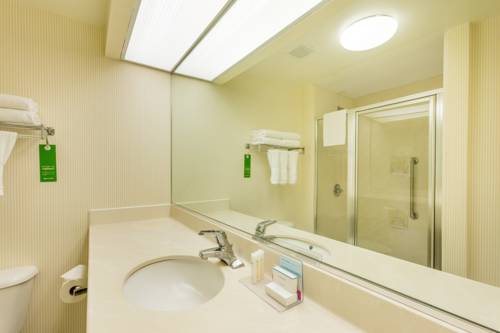 Imagen de la habitación del Hotel Hampton Inn and Suites Amelia Island Historic Harbor Front. Foto 7