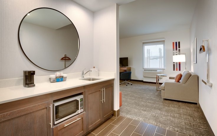 Imagen de la habitación del Hotel Hampton Inn and Suites Anaheim Resort Convention Center. Foto 11