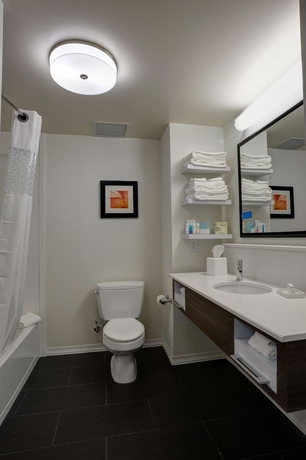 Imagen de la habitación del Hotel Hampton Inn and Suites Ardmore. Foto 9