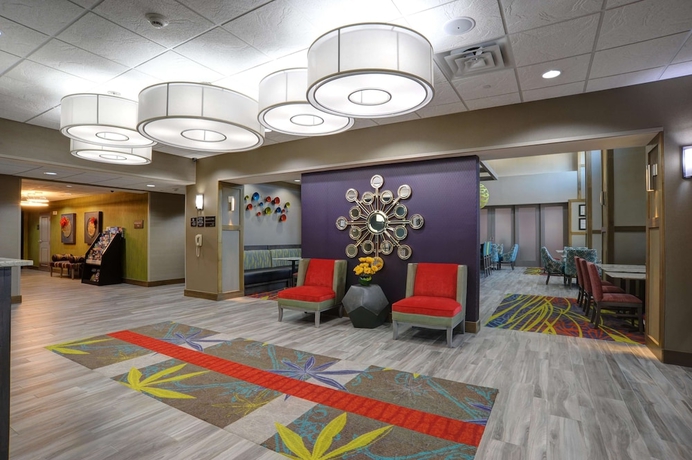 Imagen de los interiores del Hotel Hampton Inn and Suites Ardmore. Foto 15