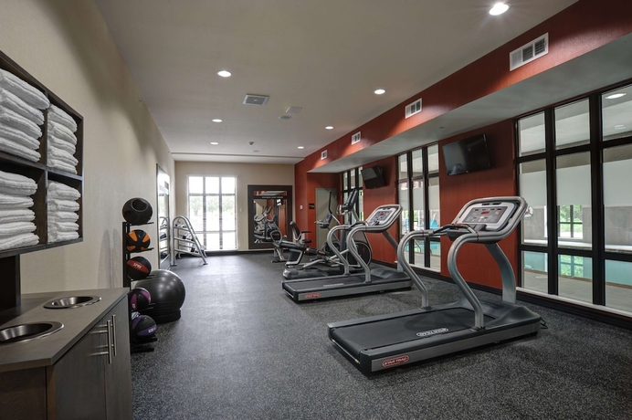 Imagen de los interiores del Hotel Hampton Inn and Suites Ardmore. Foto 18