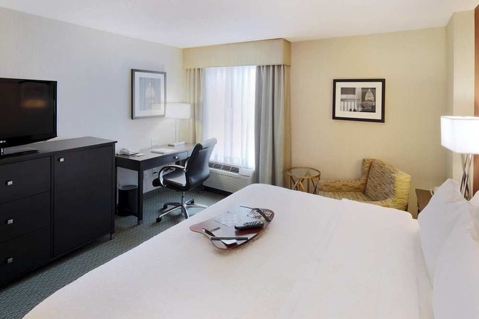 Imagen de la habitación del Hotel Hampton Inn and Suites Arlington Crystal City DCA. Foto 3