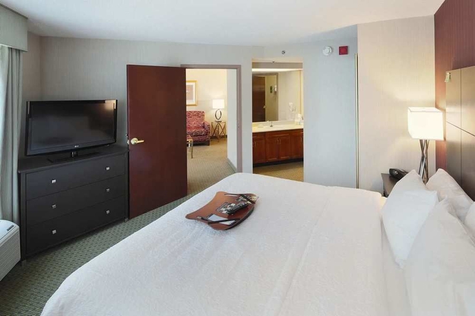 Imagen de la habitación del Hotel Hampton Inn and Suites Arlington Crystal City DCA. Foto 8